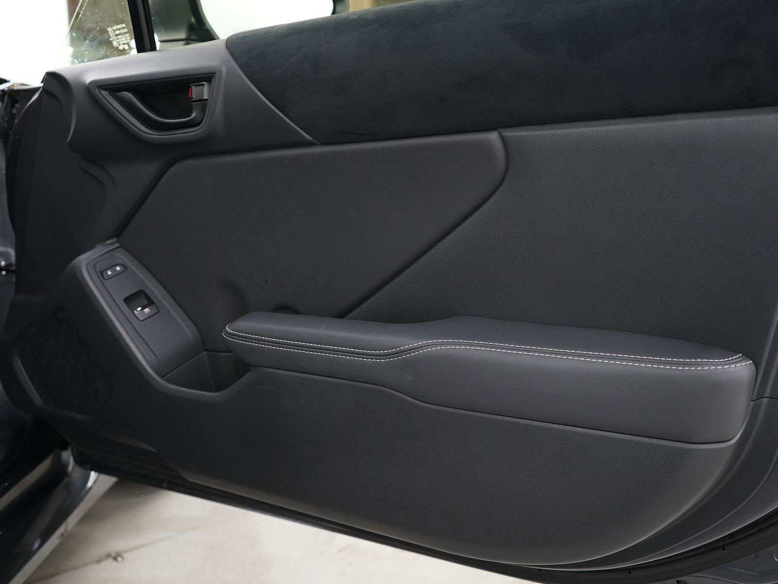 Used 2023 Toyota GR86 Premium image 11