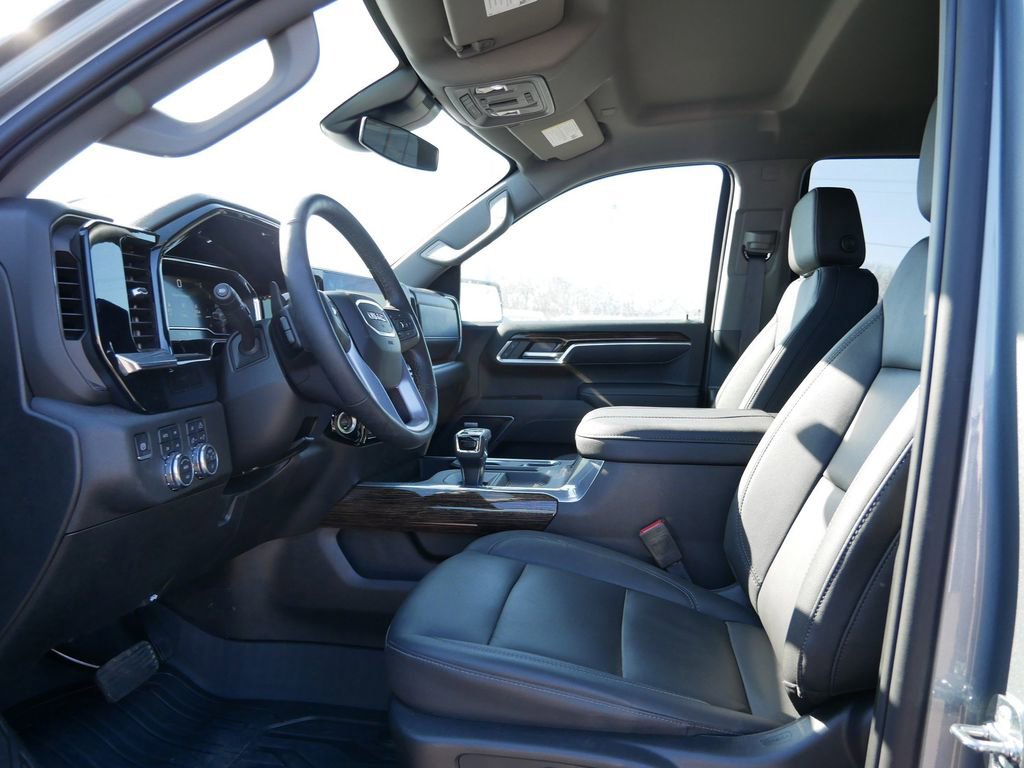 Used 2025 GMC Sierra 1500 Elevation w/ Elevation Premium Package image 11