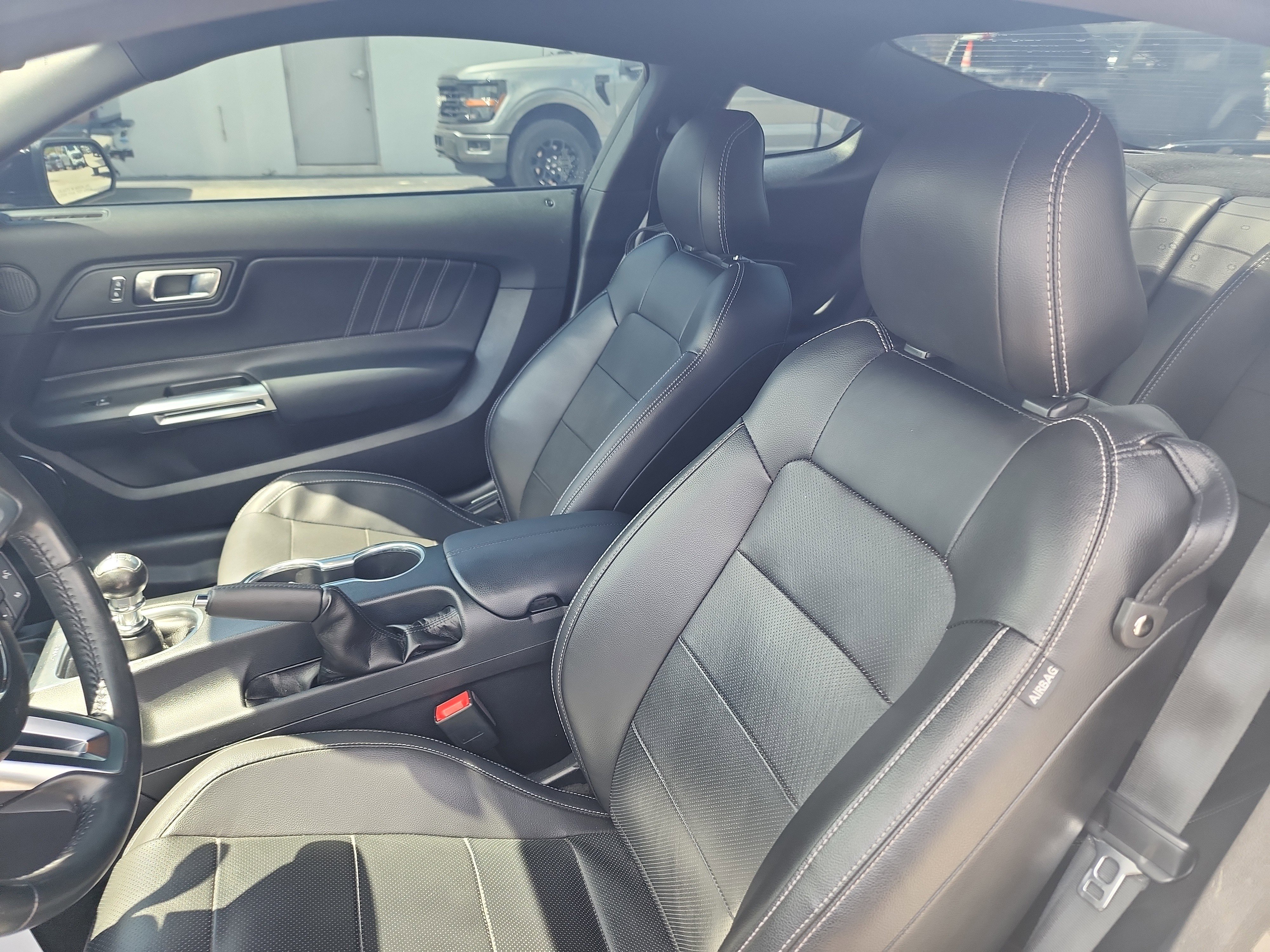 Used 2019 Ford Mustang GT Premium w/ GT Performance Package RWD image 18
