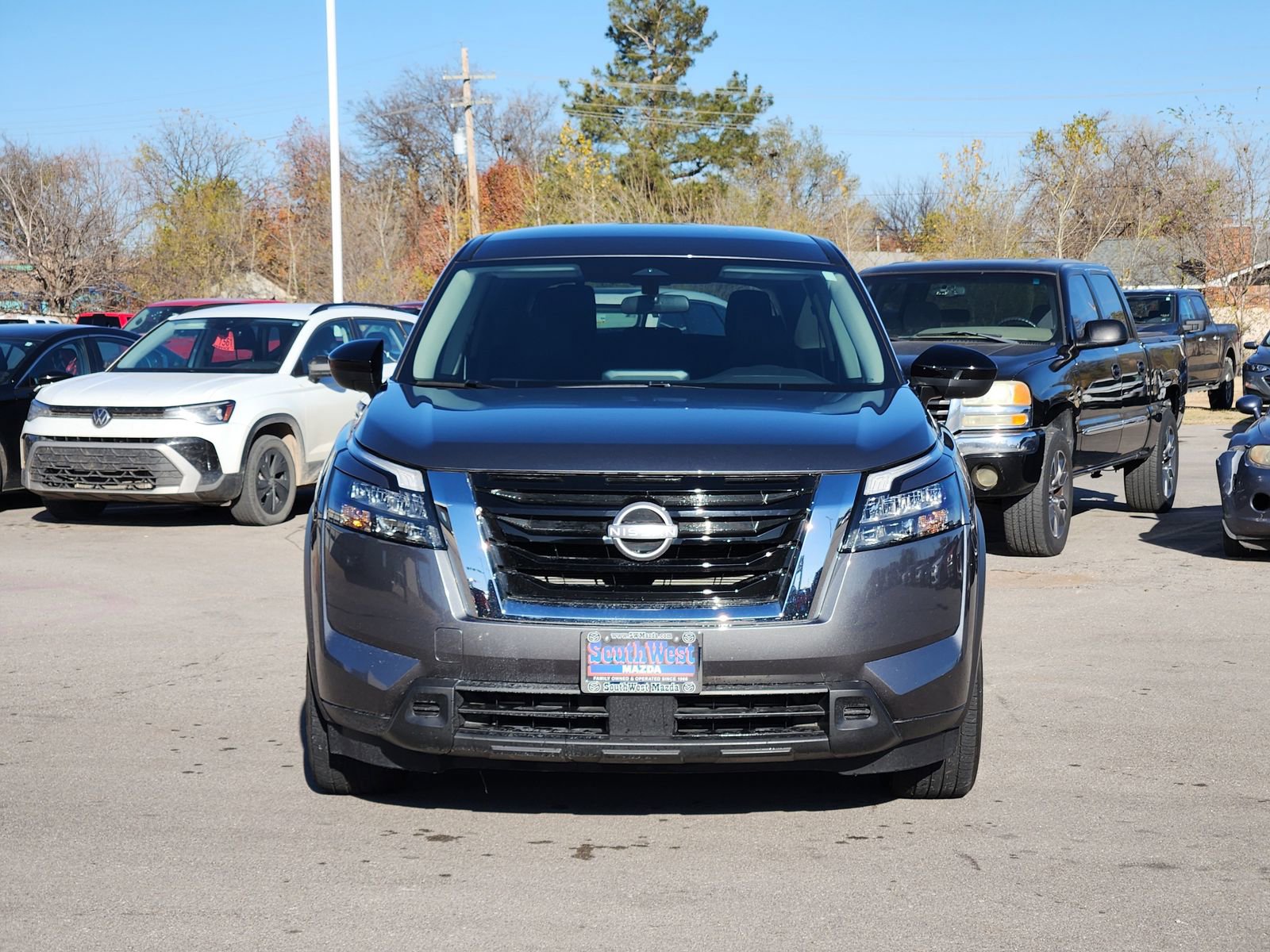 Used 2023 Nissan Pathfinder S image 6