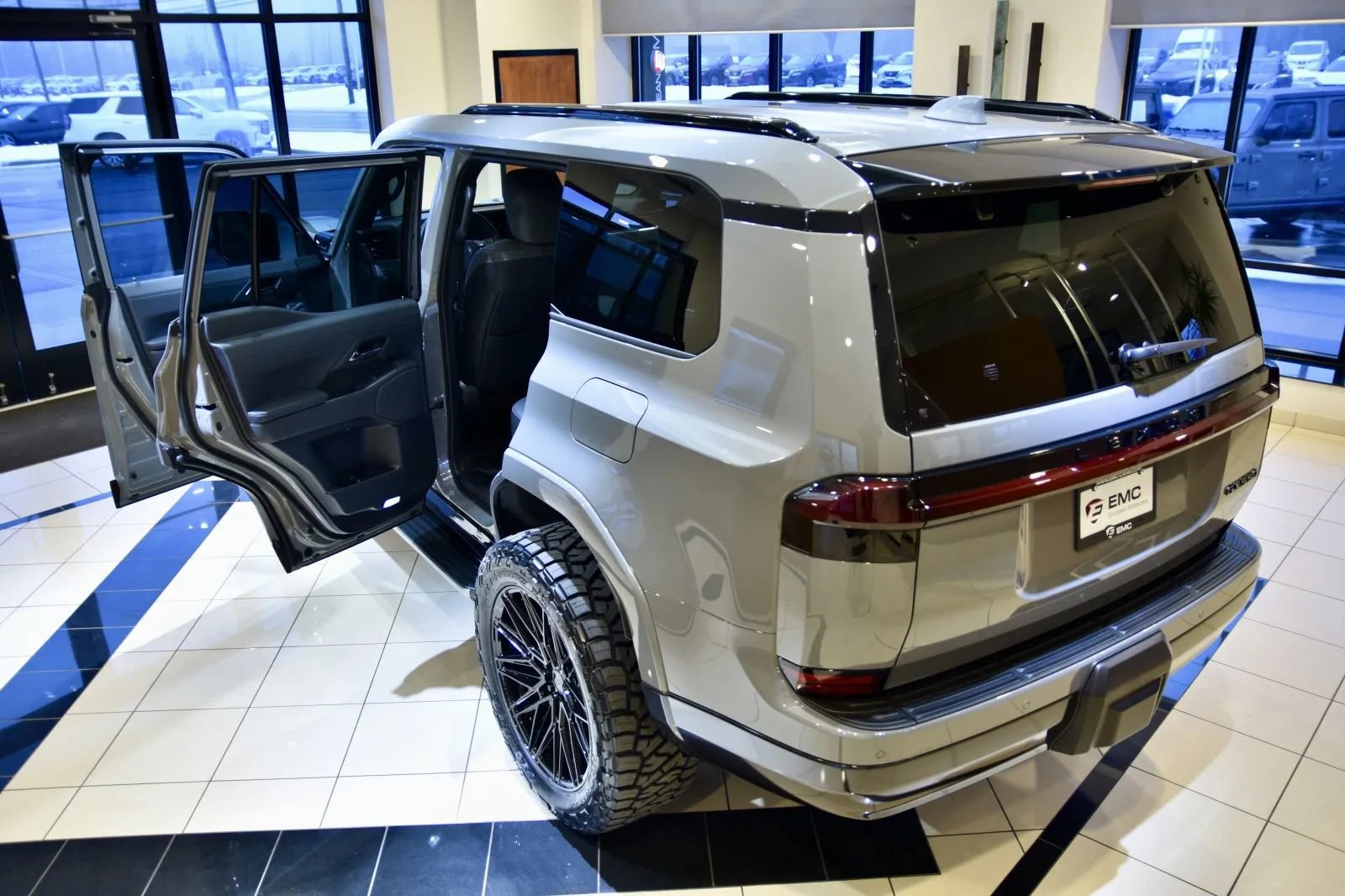 Used 2025 Lexus GX 550 image 9