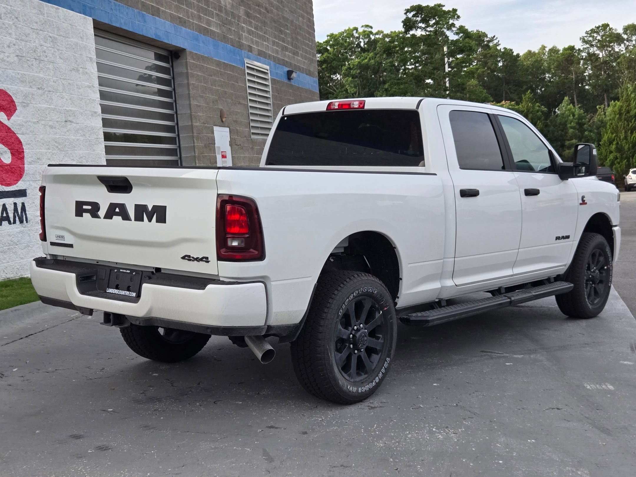 New 2026 RAM 2500 Big Horn AWD/4WD image 7