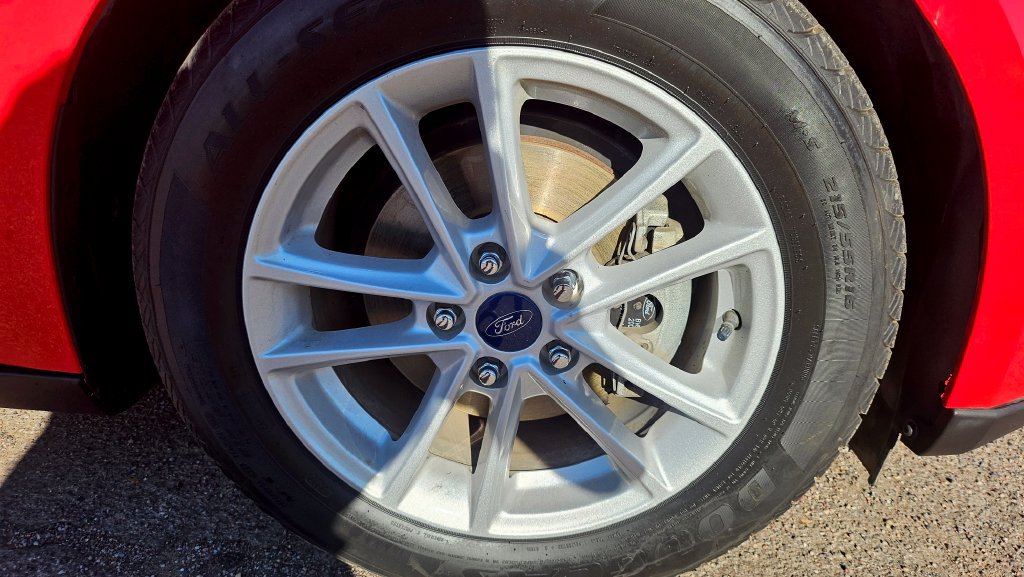Used 2017 Ford Focus SE FWD image 16