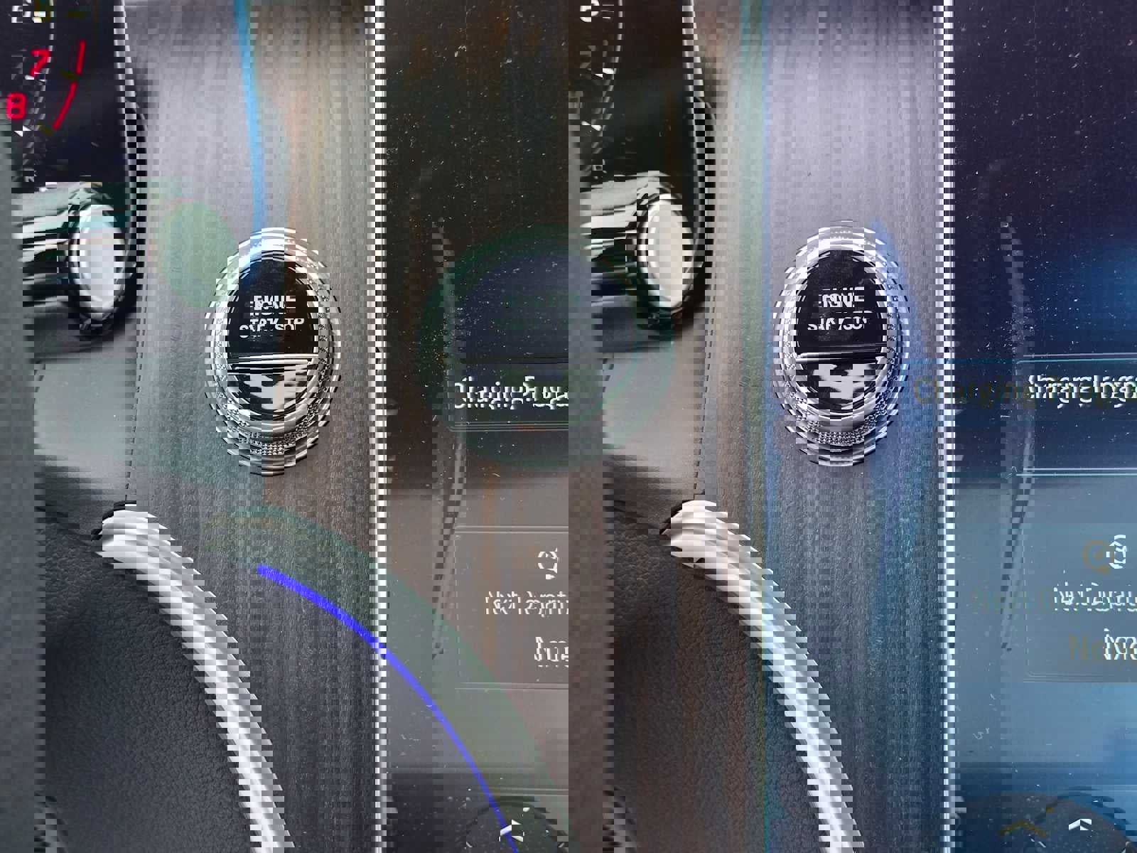 Used 2025 Mercedes-Benz GLC 350e 4MATIC image 32