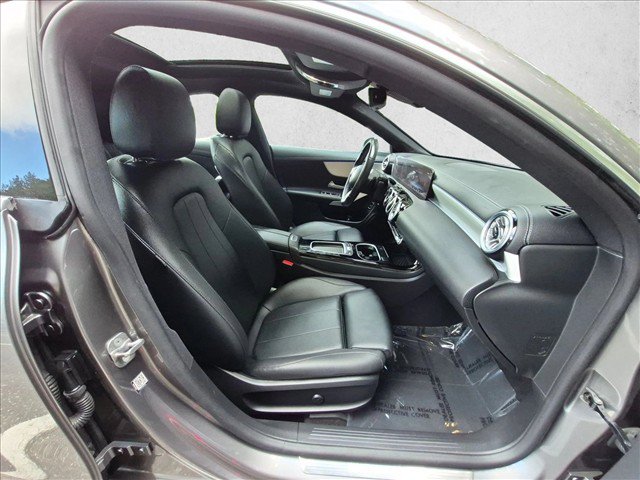 Used 2025 Mercedes-Benz CLA 250 image 25
