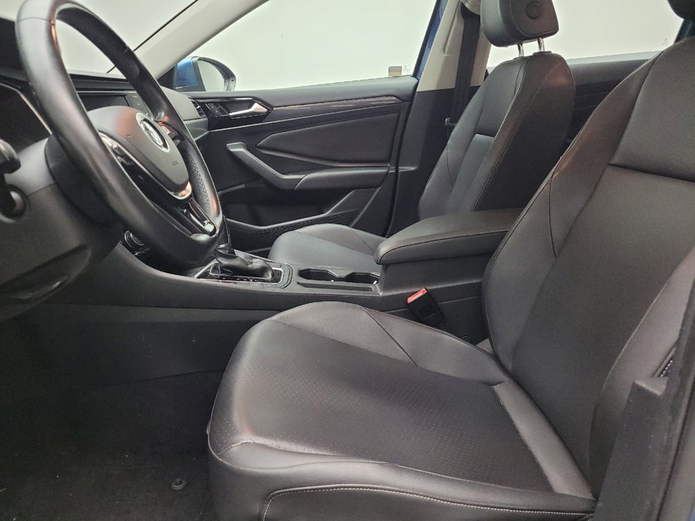 Used 2019 Volkswagen Jetta SE w/ Cold Weather Package FWD image 17