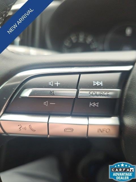 Used 2025 MAZDA CX-50 AWD 2.5 S w/ Cargo Package image 11
