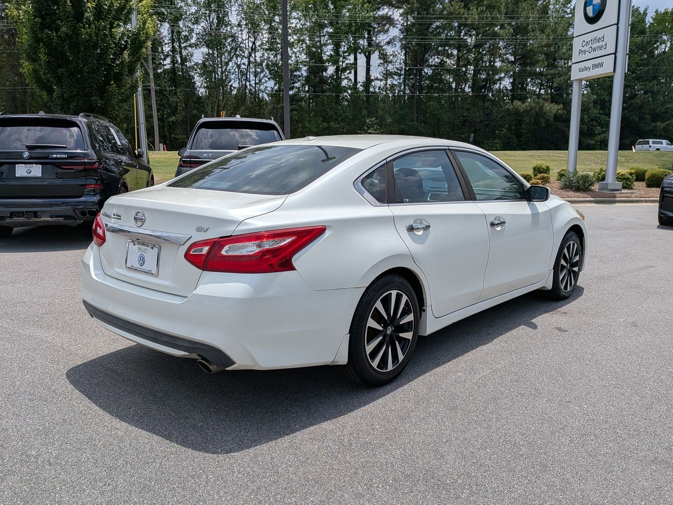 Used 2017 Nissan Altima 2.5 SV FWD image 3