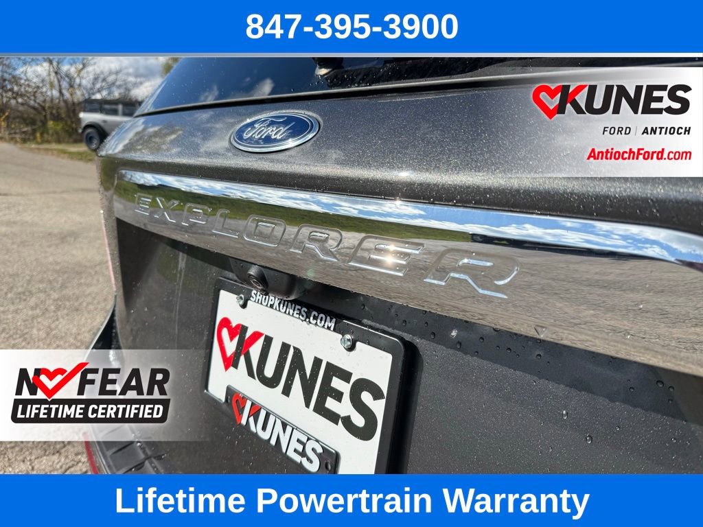 Used 2020 Ford Explorer XLT w/ Equipment Group 202A image 13