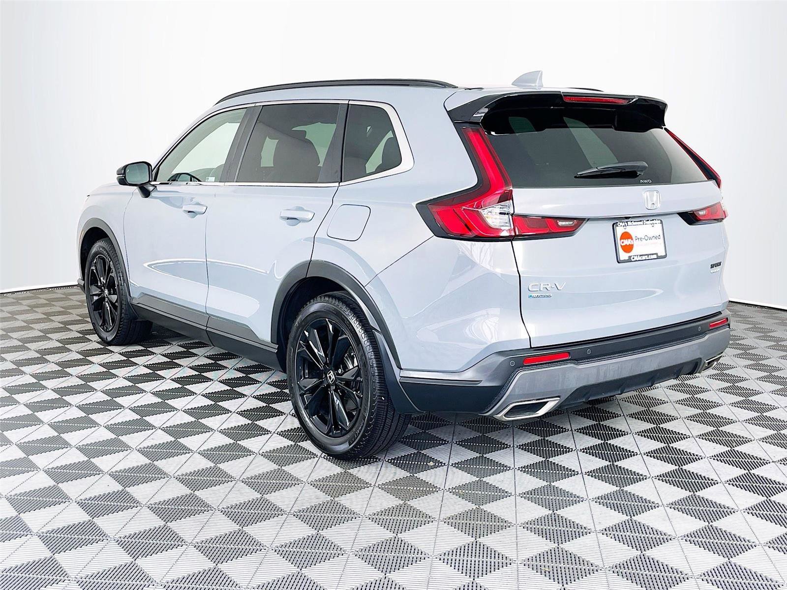 Used 2024 Honda CR-V Sport Touring image 6