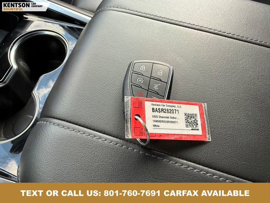 Used 2025 Chevrolet Suburban Z71 image 40