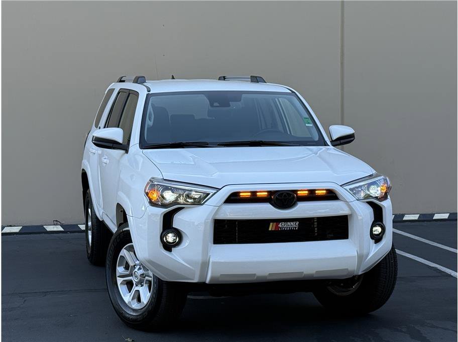 Used 2024 Toyota 4Runner SR5 image 48