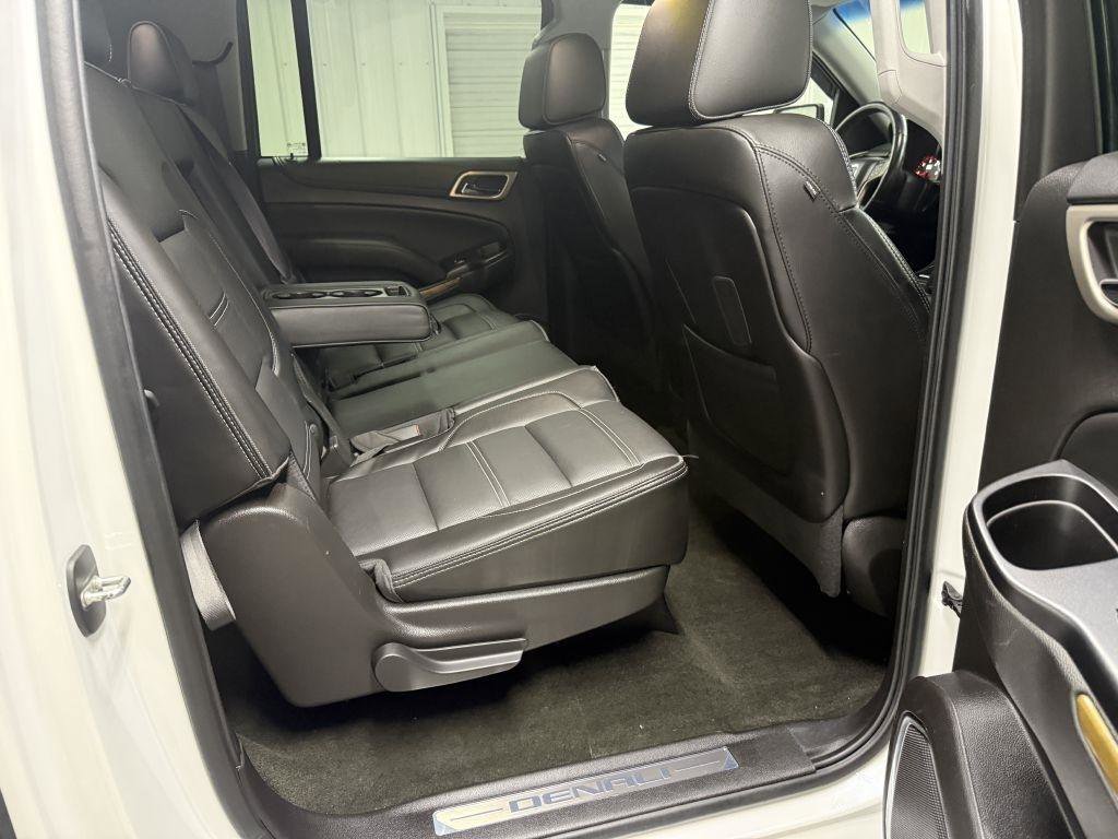 Used 2016 GMC Yukon XL Denali AWD/4WD image 37