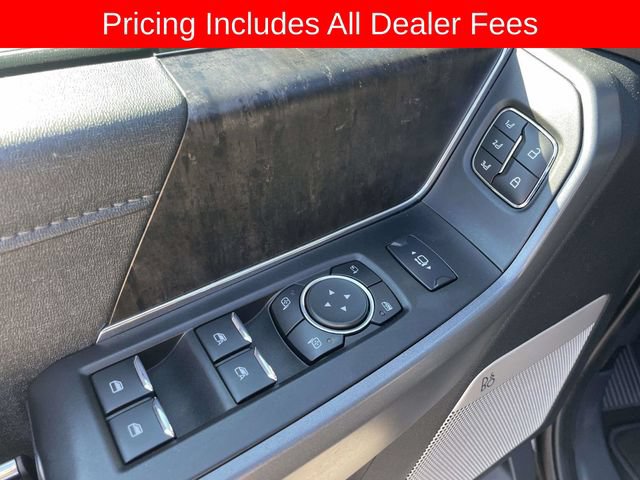 Used 2023 Ford F350 Lariat AWD/4WD image 22