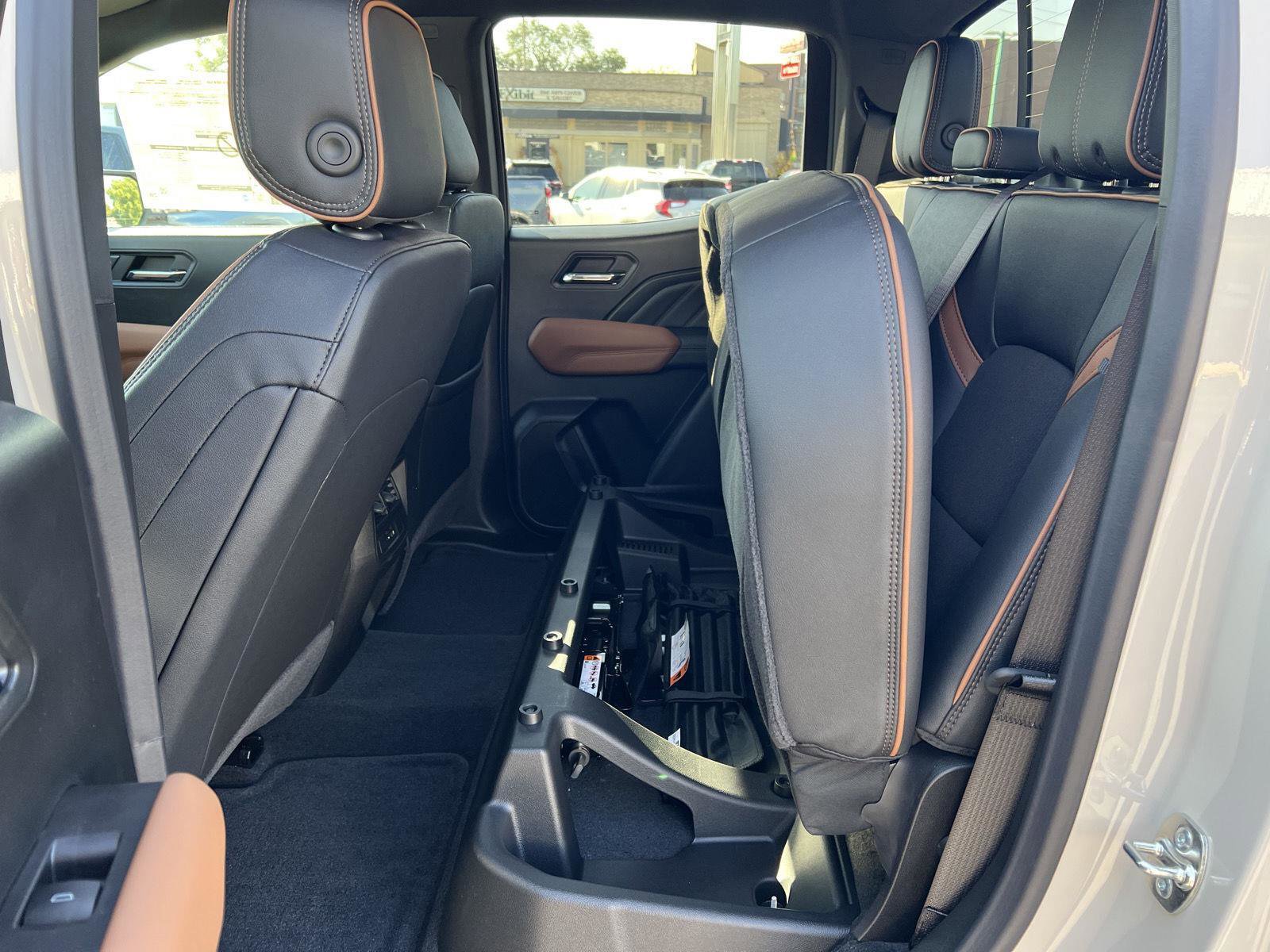 New 2026 GMC Canyon AT4 image 38