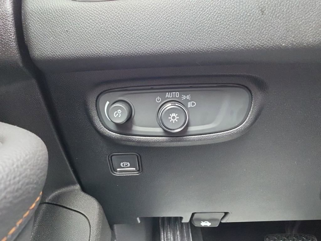 Used 2019 GMC Terrain SLE image 10