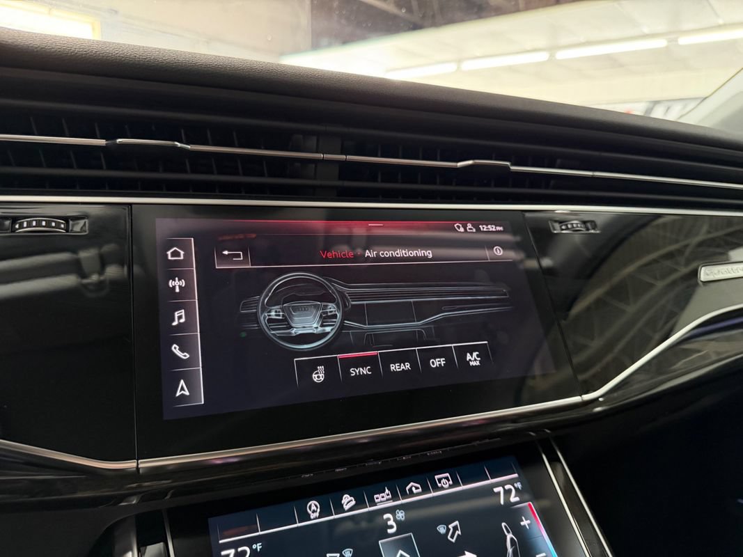 Used 2020 Audi Q7 3.0T Premium Plus w/ Premium Plus Package AWD/4WD image 25