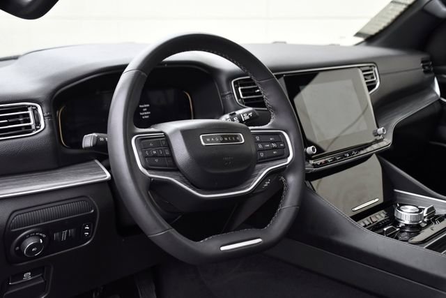 Used 2023 Jeep Wagoneer Series III w/ Premium Group I image 23