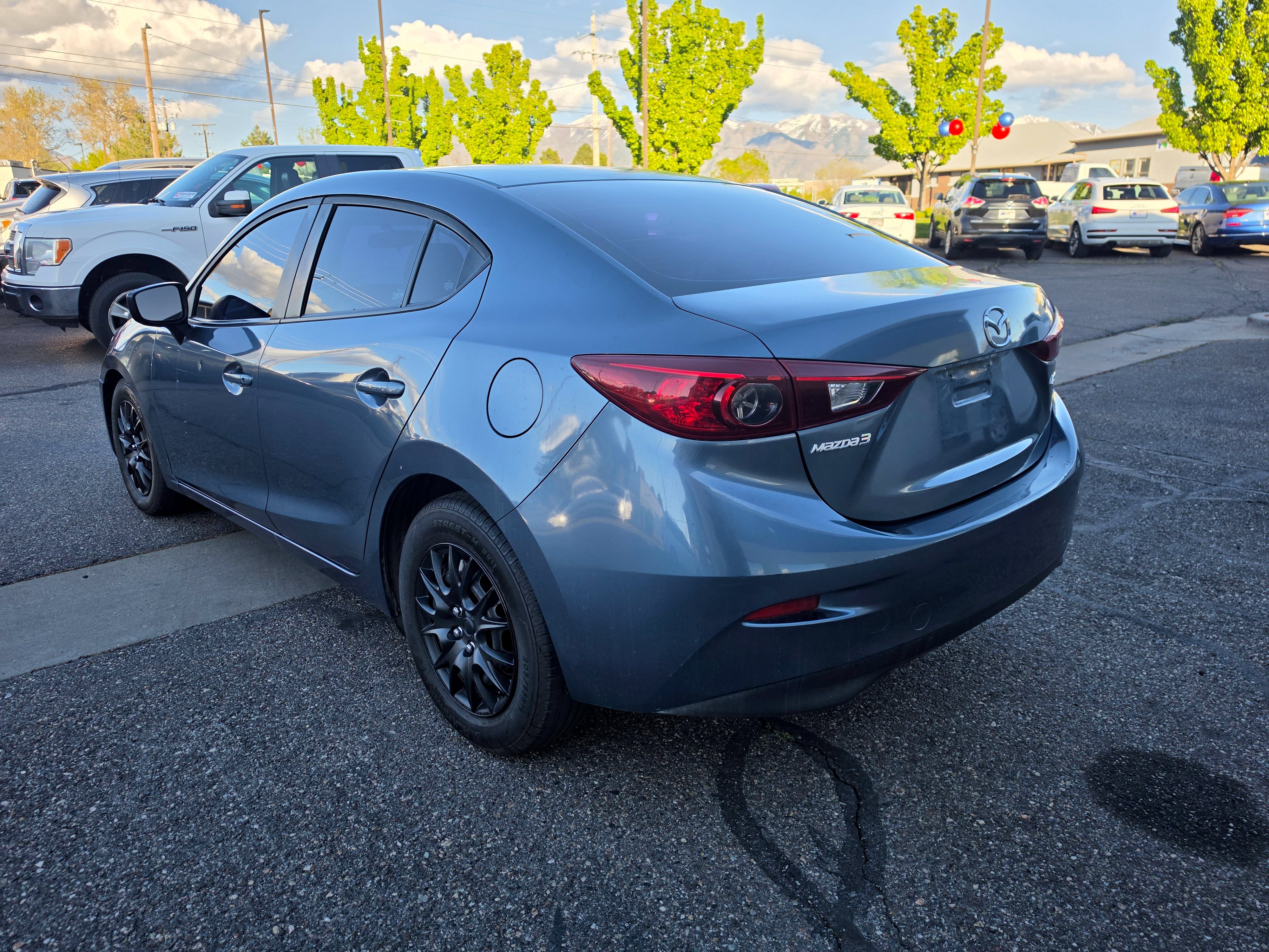 Used 2015 MAZDA MAZDA3 i Sport FWD image 5