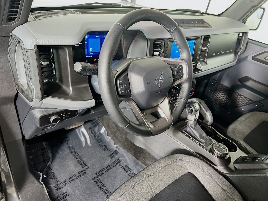 Used 2023 Ford Bronco Big Bend w/ Sasquatch Package image 9