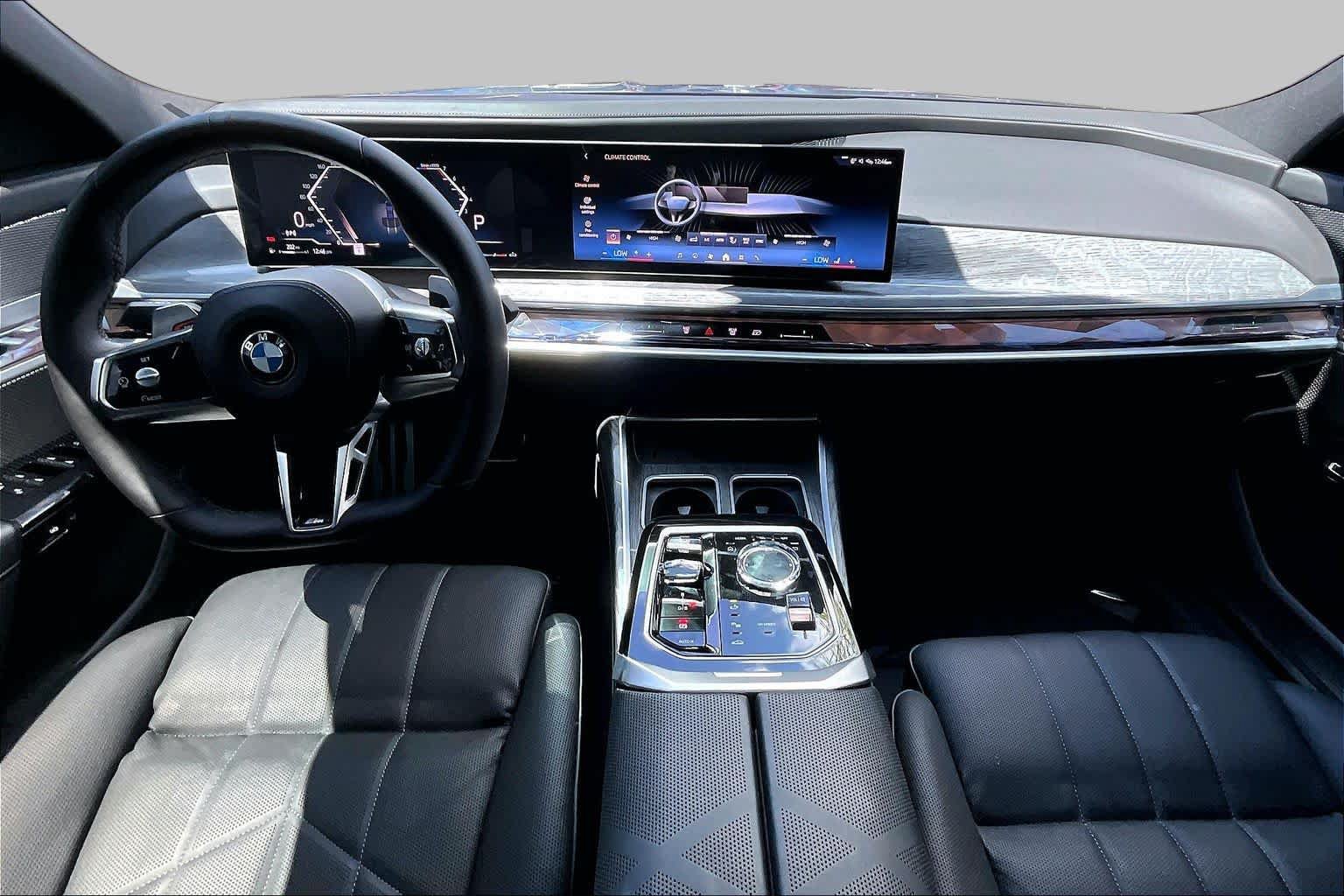 Used 2024 BMW 760i xDrive AWD/4WD image 15