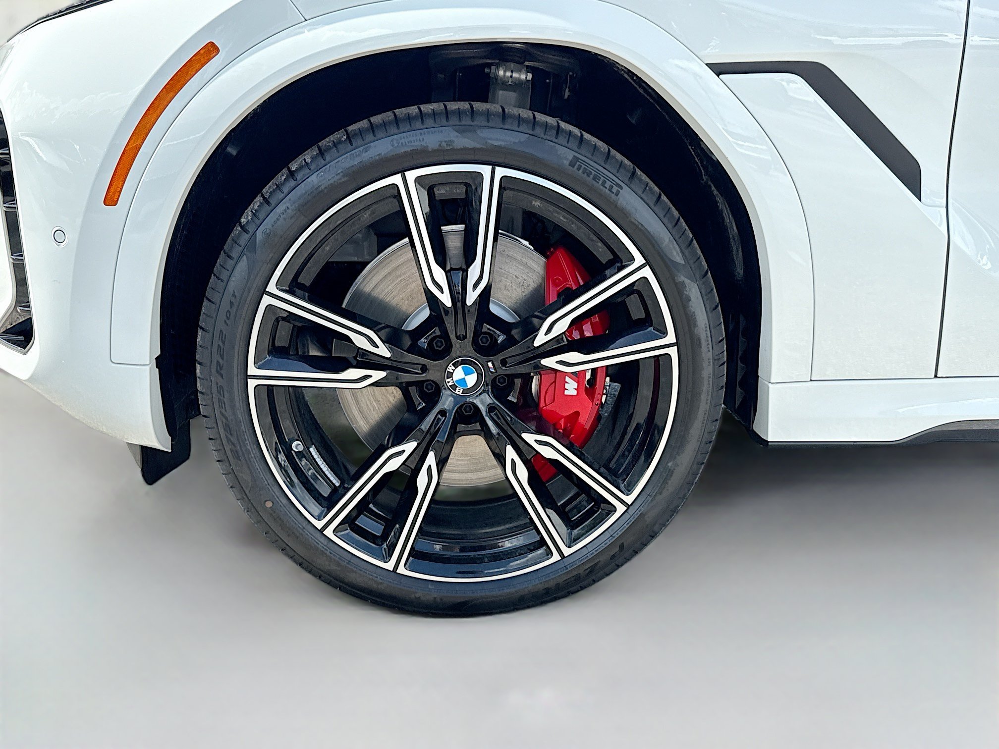 New 2027 BMW X6 M60i AWD/4WD image 43