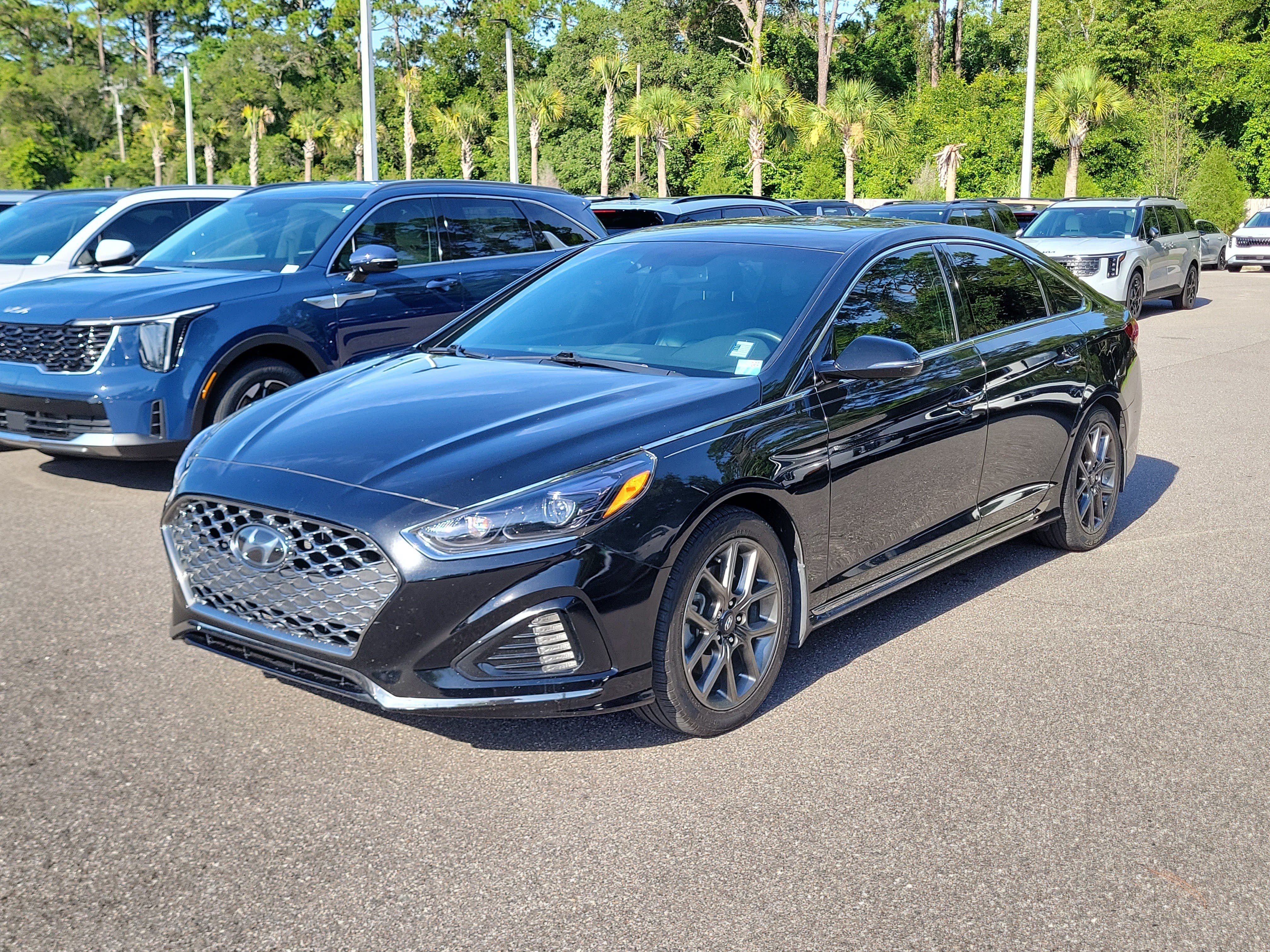 Used 2018 Hyundai Sonata Limited FWD image 3