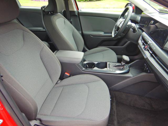 Used 2025 Kia K4 FWD image 16
