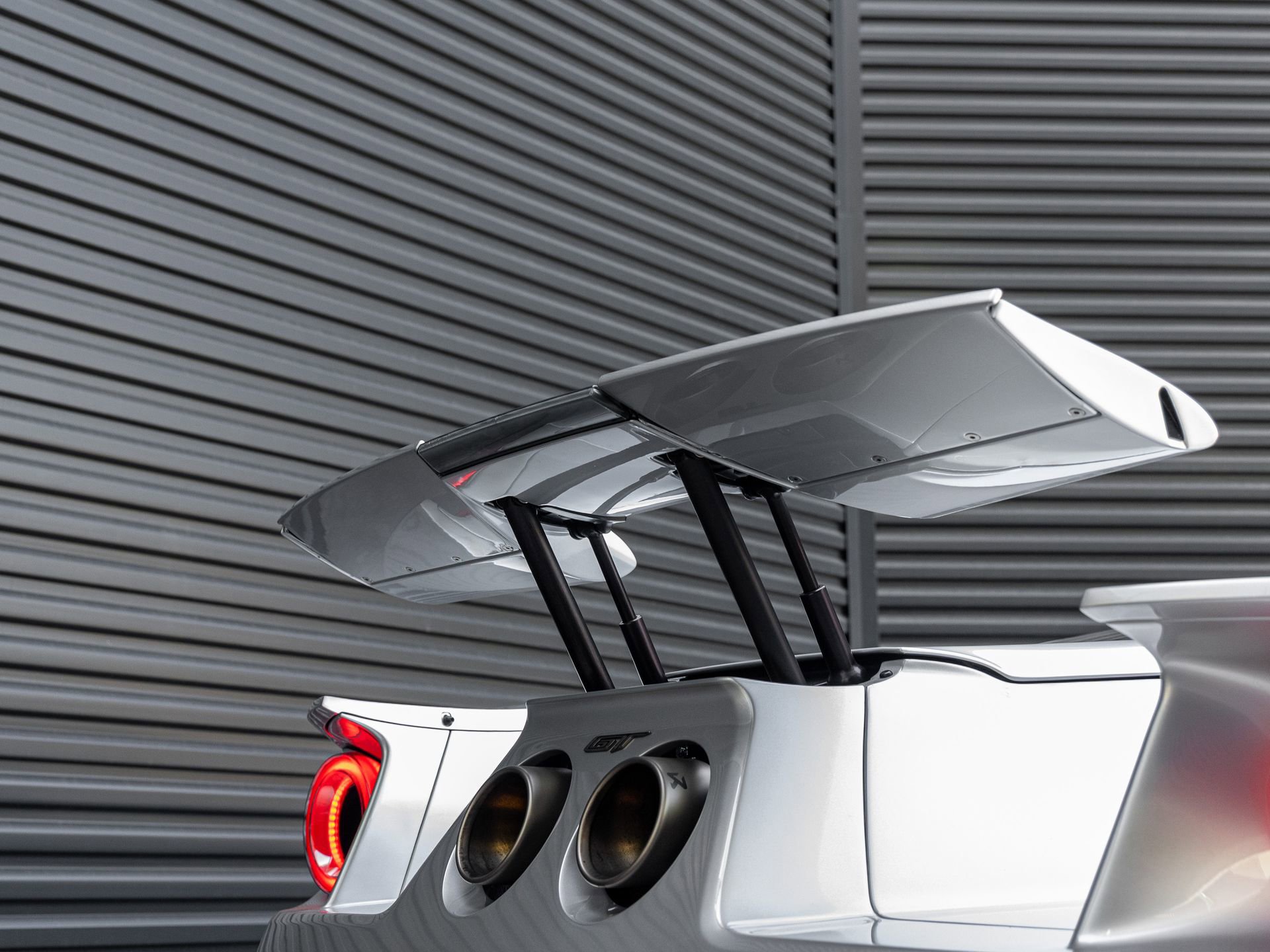 Used 2018 Ford GT image 28