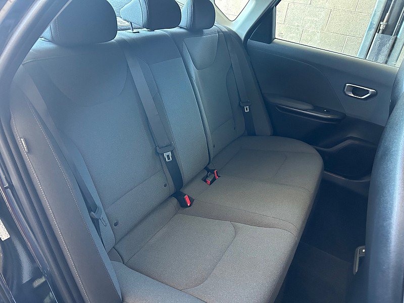 Used 2025 Kia K4 FWD image 25