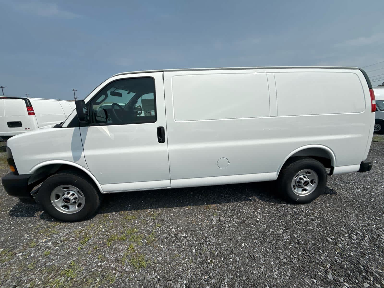 New 2026 GMC Savana 2500 w/ Driver Convenience Package RWD image 4