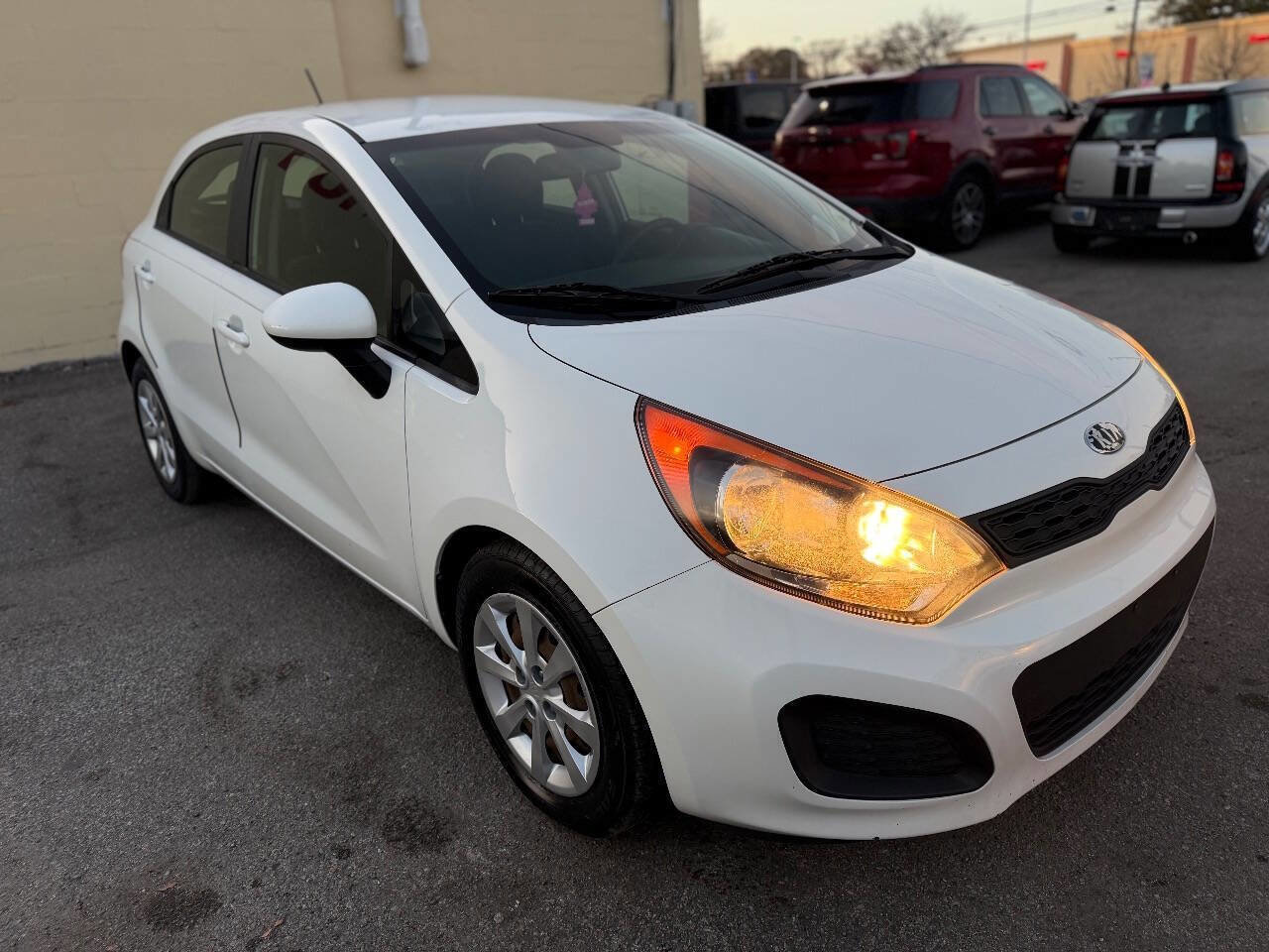 Used 2013 Kia Rio LX w/ PWR Pkg image 3