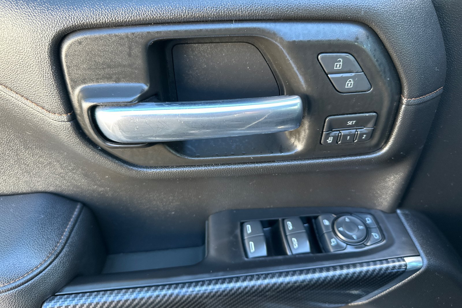 Used 2020 GMC Sierra 1500 AT4 w/ AT4 Premium Package AWD/4WD image 11