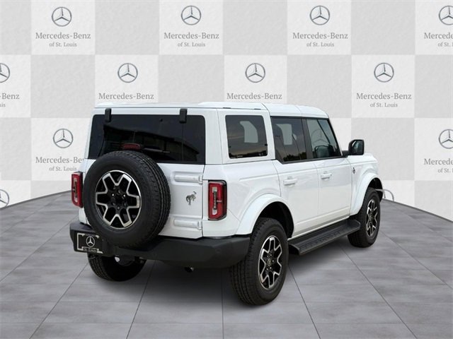 Used 2025 Ford Bronco Outer Banks image 3