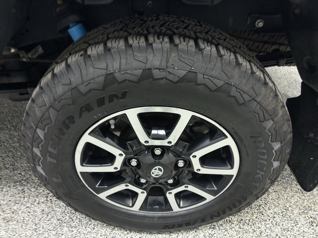 Used 2018 Toyota Tundra SR5 image 14