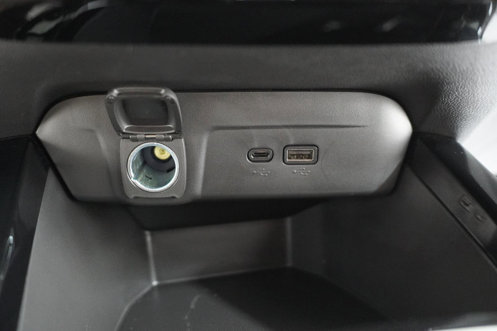 Used 2026 Chevrolet Trax RS w/ Driver Confidence Package FWD image 27