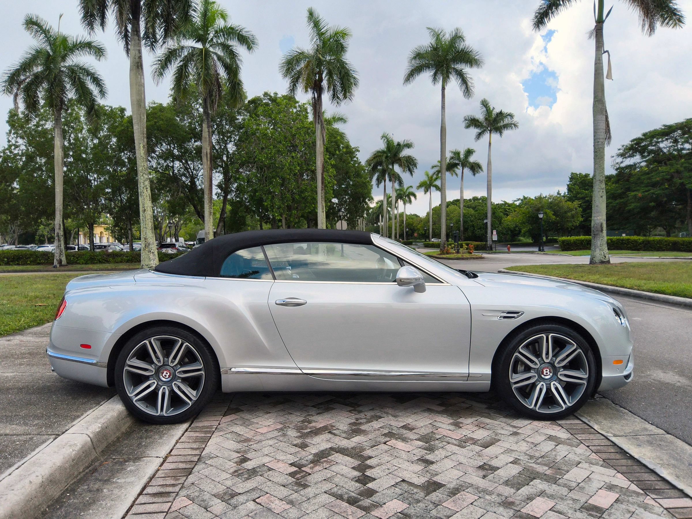 Used 2016 Bentley Continental GT AWD/4WD image 39