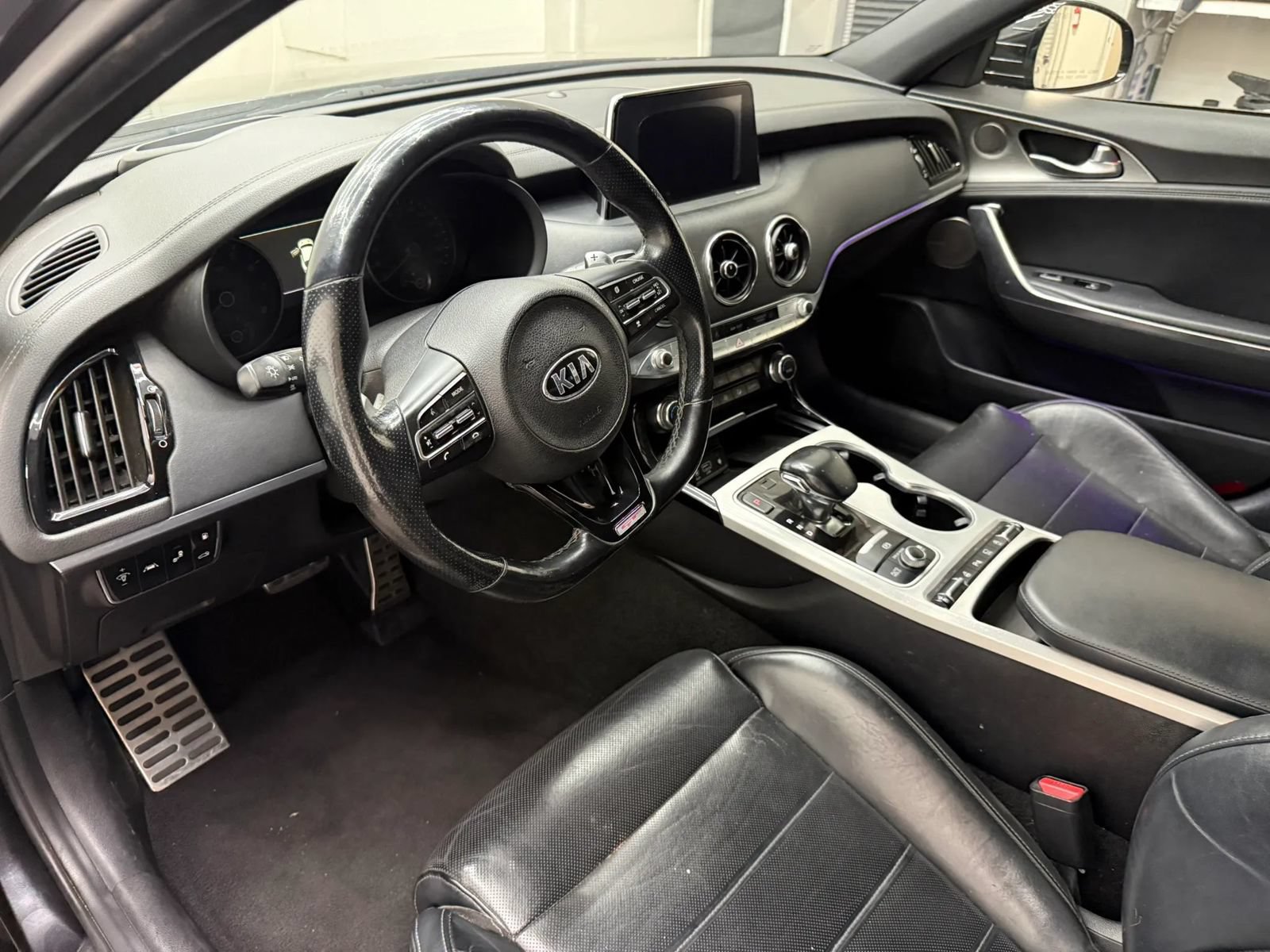 Used 2021 Kia Stinger GT2 AWD/4WD image 12