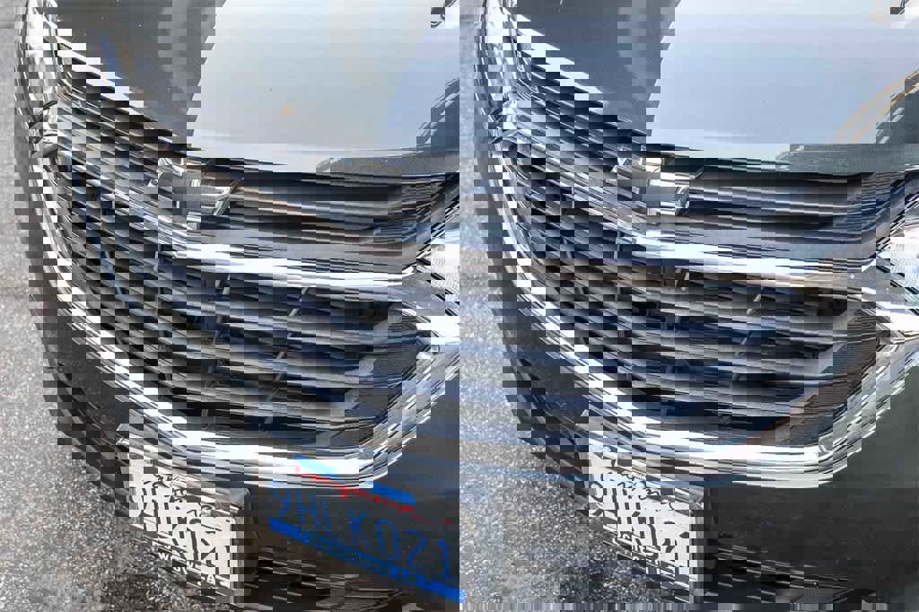 Used 2020 Chevrolet Equinox LS w/ LS Convenience Package image 8