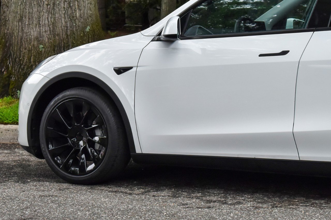Used 2021 Tesla Model Y 2WD image 28