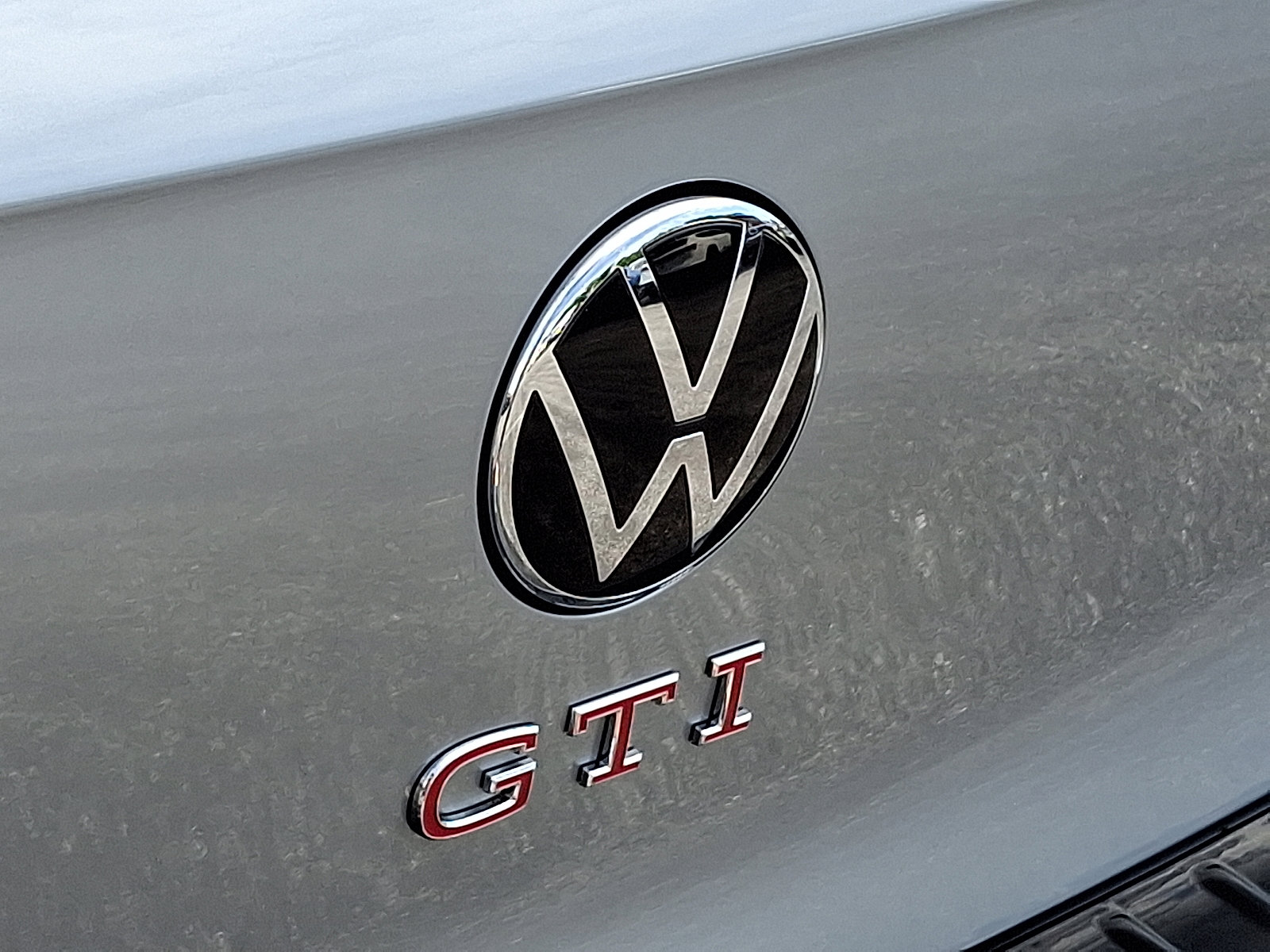 New 2025 Volkswagen GTI SE image 13