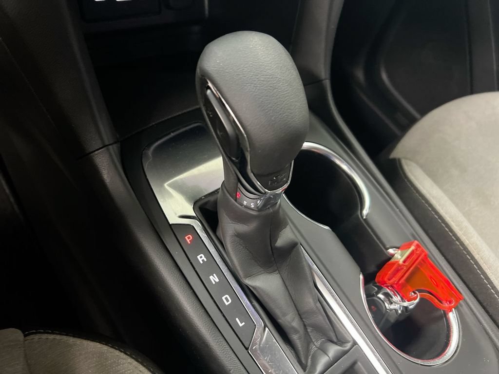 Used 2022 Chevrolet Equinox LS FWD image 17