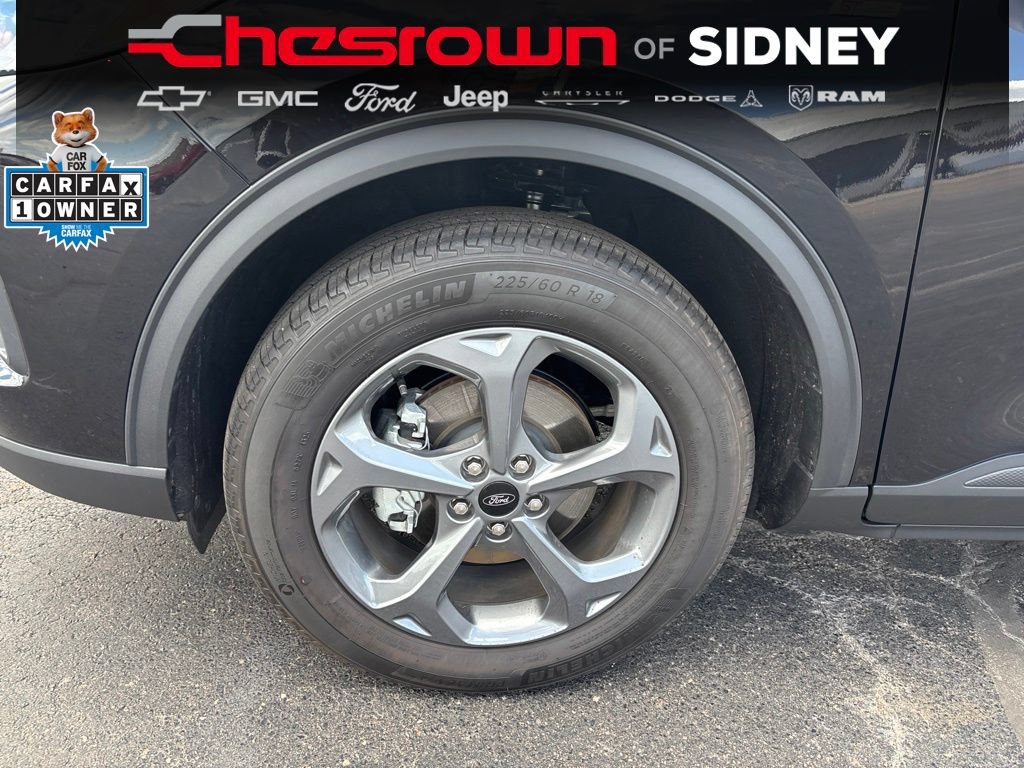 Used 2026 Ford Escape ST-Line w/ Cold Weather Package AWD/4WD image 9