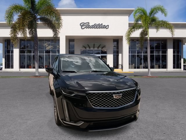 Certified 2023 Cadillac XT6 Premium Luxury FWD image 3
