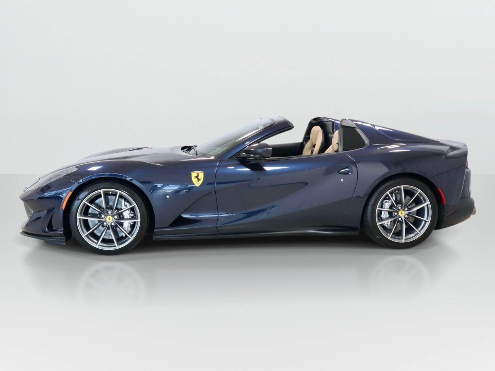 Certified 2023 Ferrari 812 GTS RWD image 2