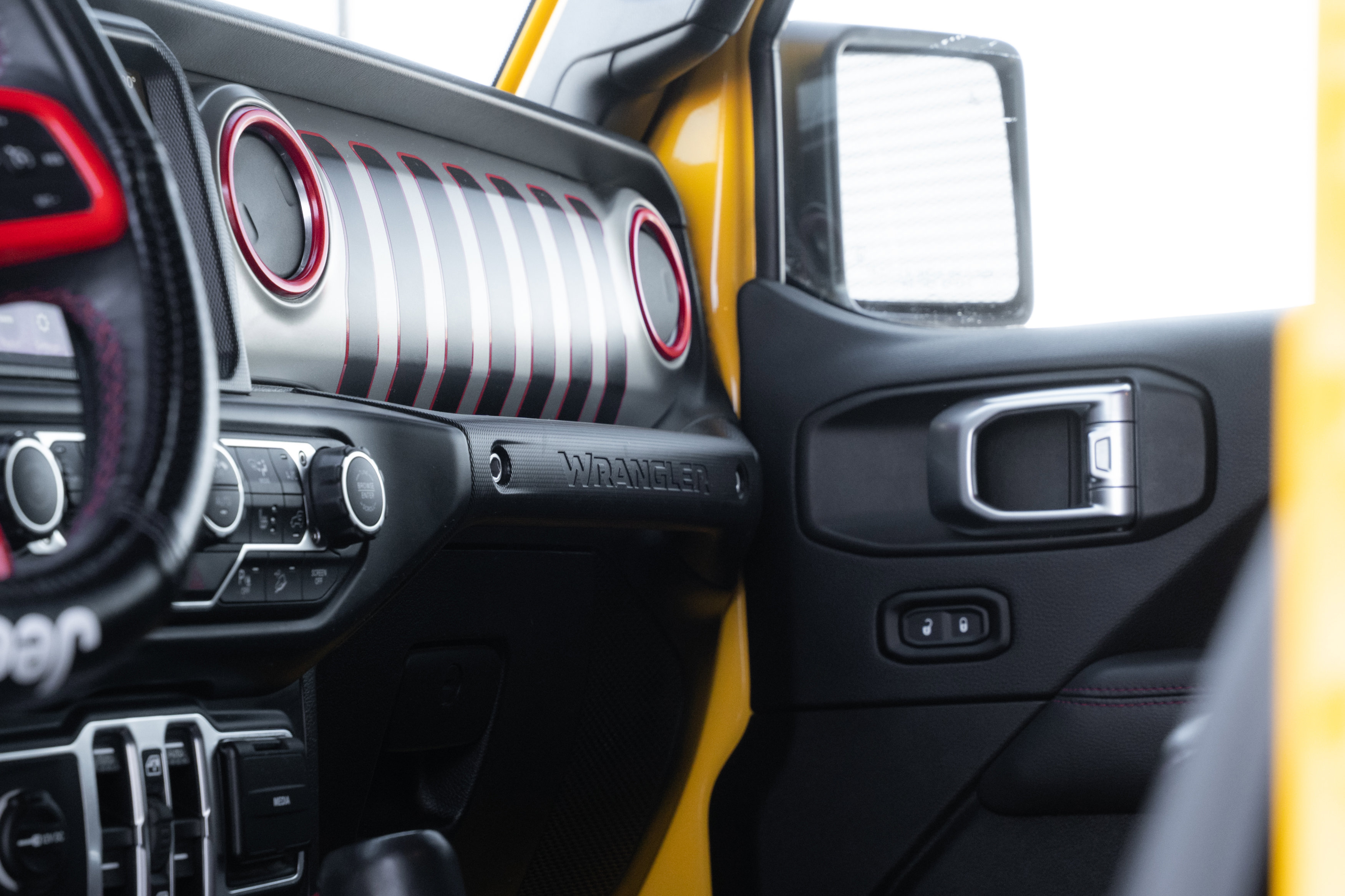 Used 2019 Jeep Wrangler Unlimited Rubicon AWD/4WD image 17