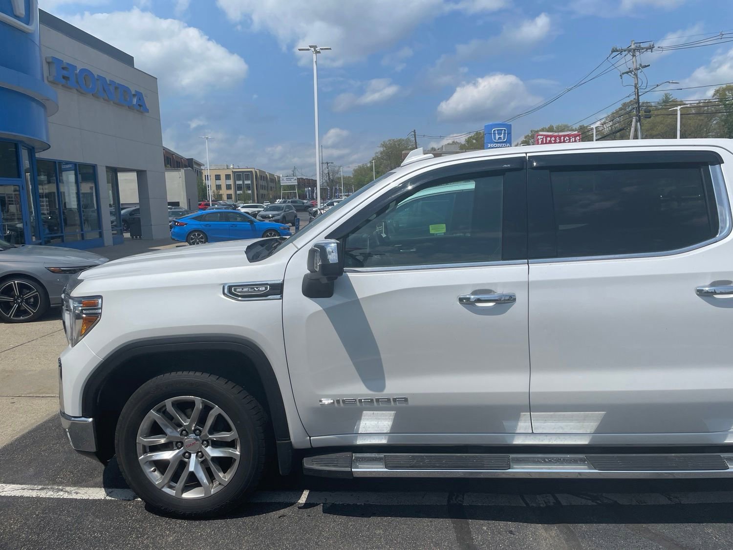 Used 2019 GMC Sierra 1500 SLT w/ SLT Premium Package AWD/4WD image 3