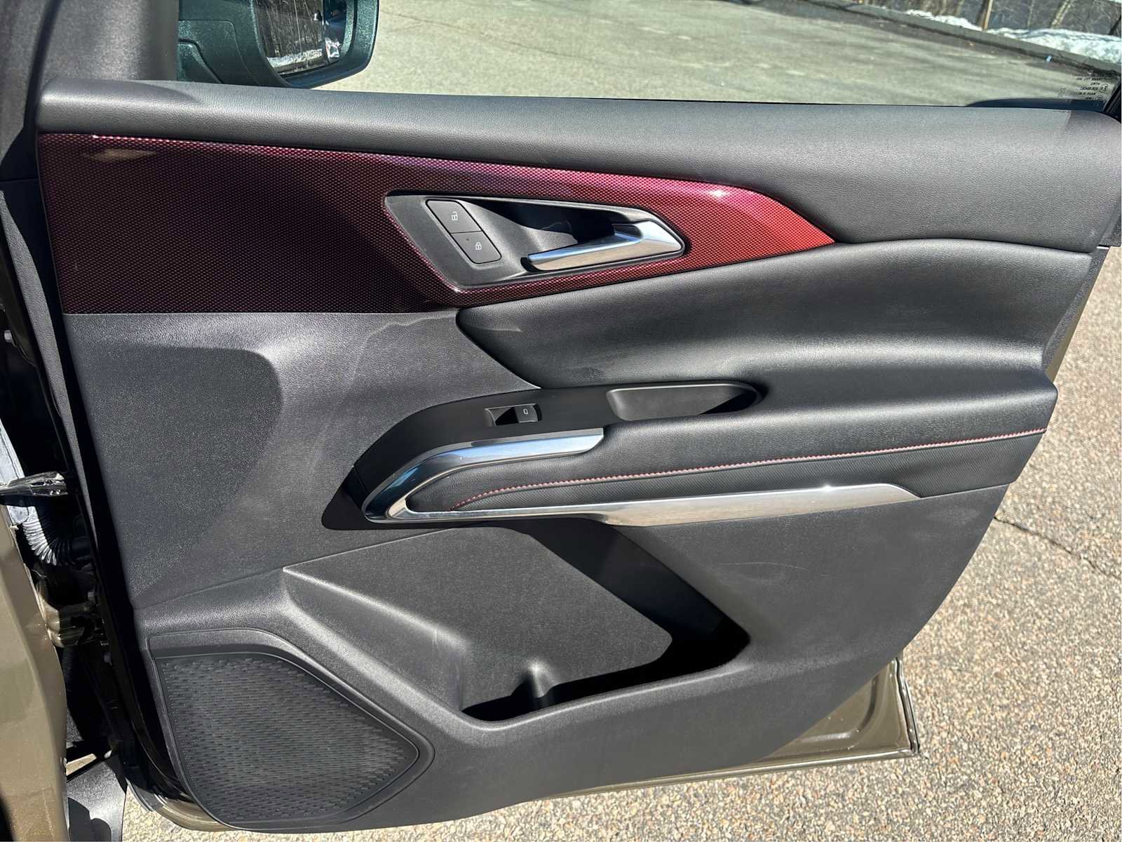 Used 2024 Chevrolet Traverse Z71 image 22