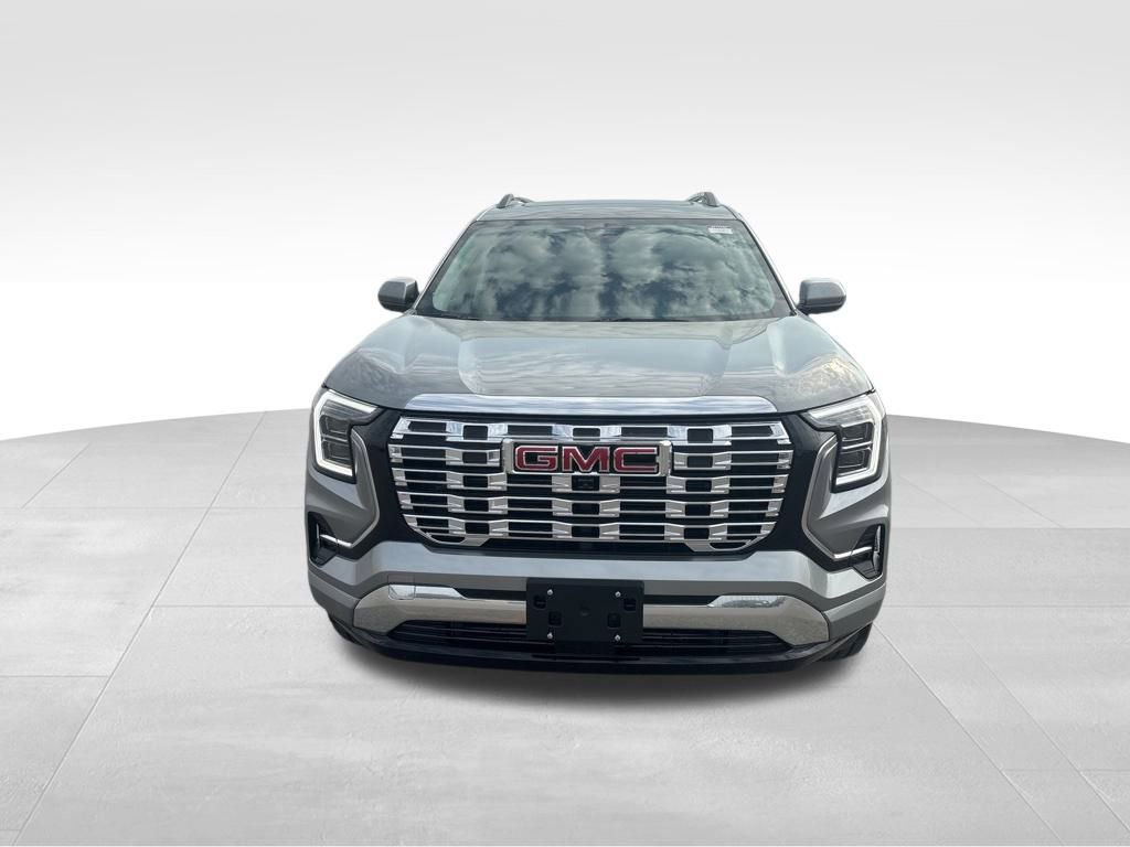 New 2026 GMC Terrain Denali w/ LPO, Floor Liner Package image 2