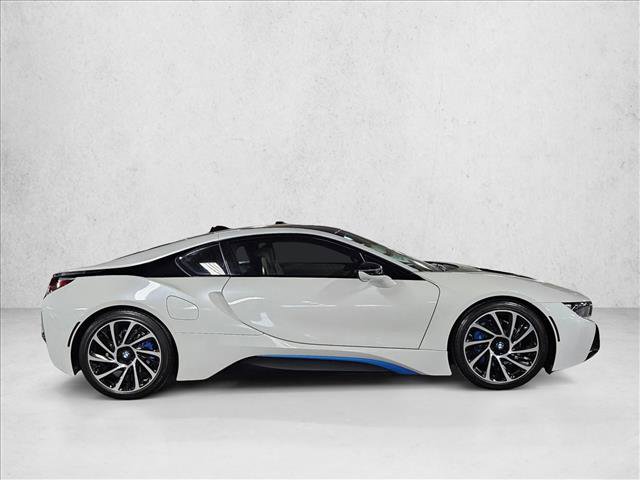 Used 2016 BMW i8 image 4